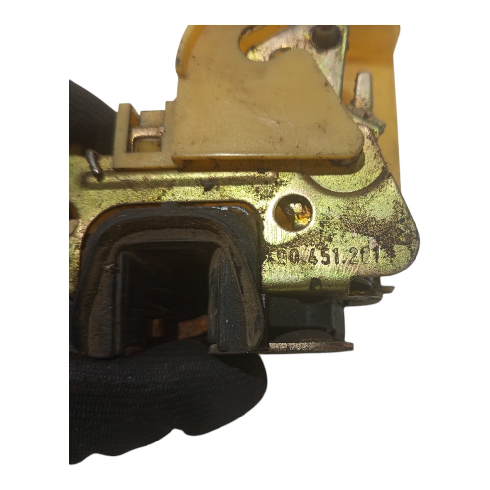 Fechadura Porta Dianteira Esquerda Corsa Classic 1996 A 2010 1