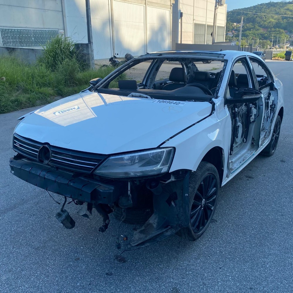 Peças Volkswagen Jetta Highline 2.0 16v TSI Turbo 200cv 2013 3