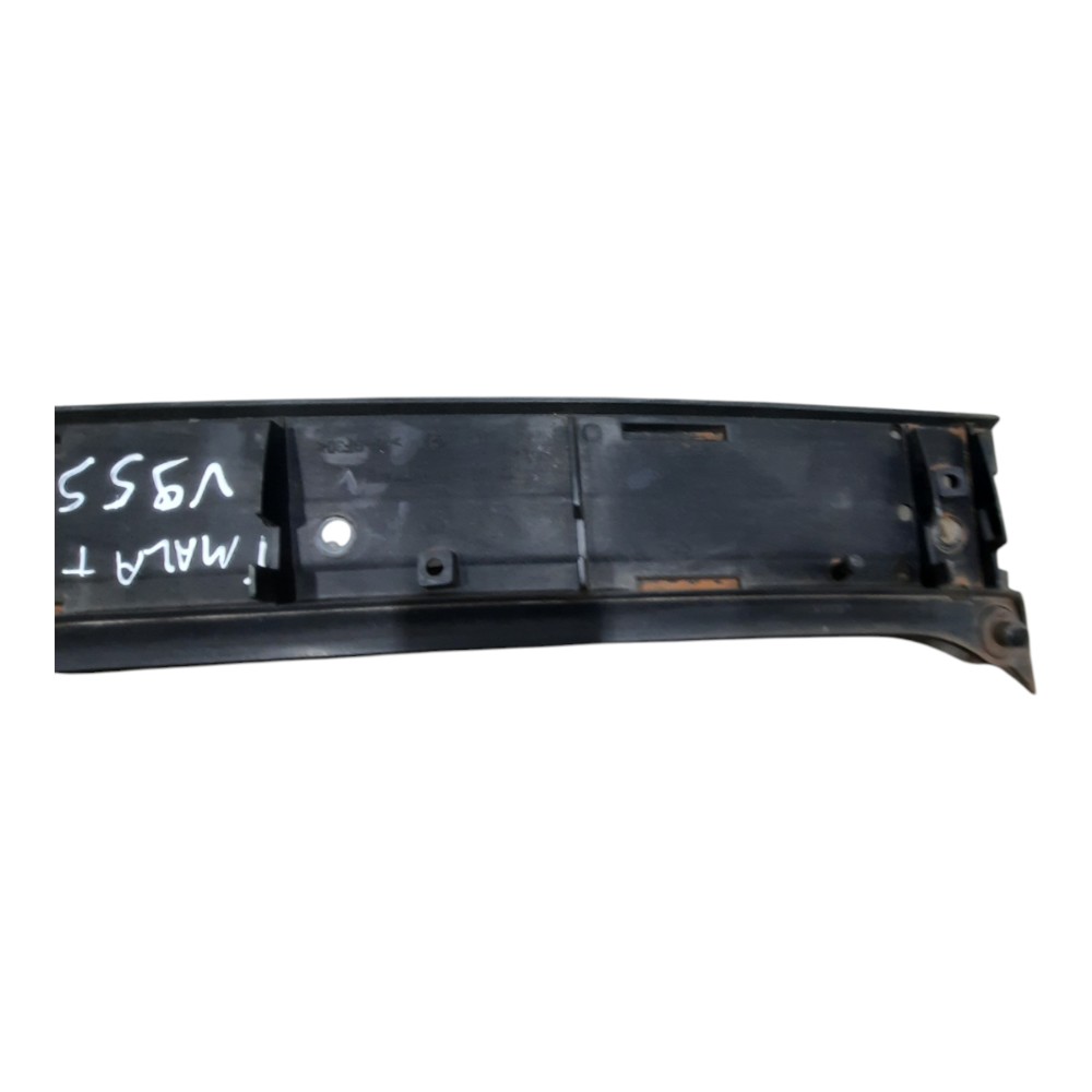 Suporte Moldura Tampa Tras Porta-malas Porsche Cayenne 03/06 5