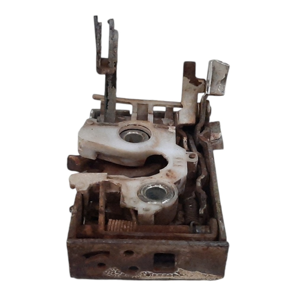 Fechadura Porta Dianteiro Esquerdo Vw Santana 1984 A 1990 1
