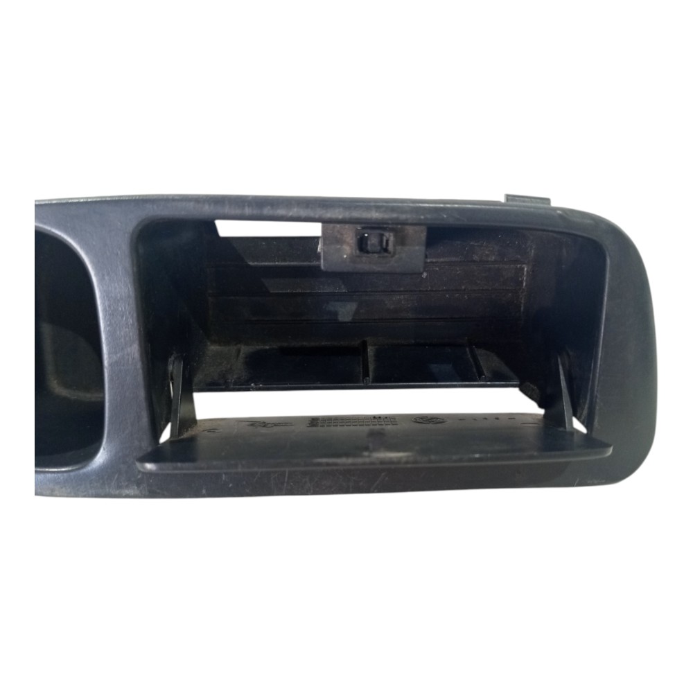 Porta Treco Painel Fiat Palio 2001 2002 2003 2004 2005 Preto 4