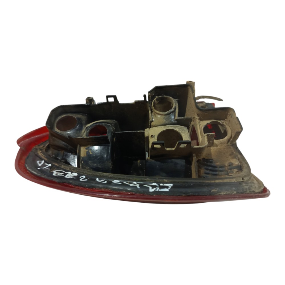 Lanterna Direita Gm Corsa 1994 1995 1996 1997 1998 A 2000 Direito/passageiro 5