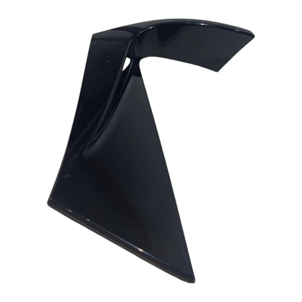 Acabamento Aplique Aerofólio Tras Esq Gm Tracker 2020 A 2024
