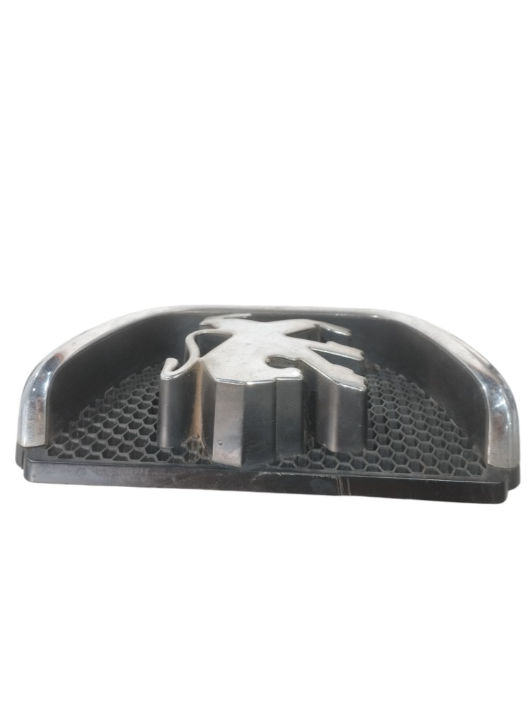 Emblema Grade Dianteiro Peugeot 206 2000 A 2008 9628688677 Preto E Cromado 4