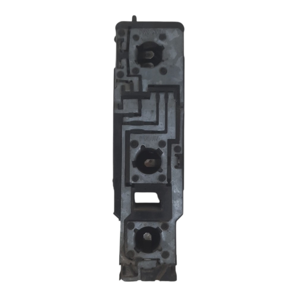 Soquete Lanterna Traseira Esquerda Chevrolet Corsa 2000 2004 1