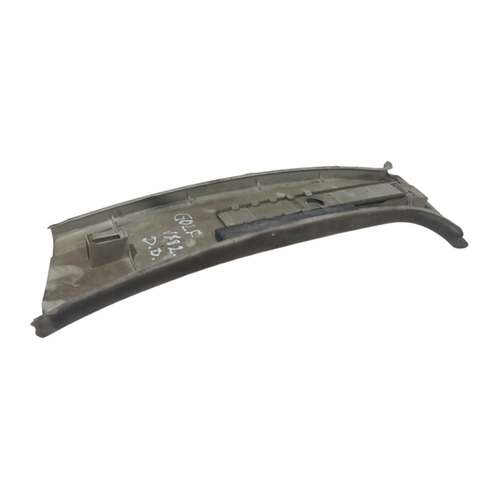 Moldura Superior Coluna Central Direito Vw Golf 2003 A 2009 7