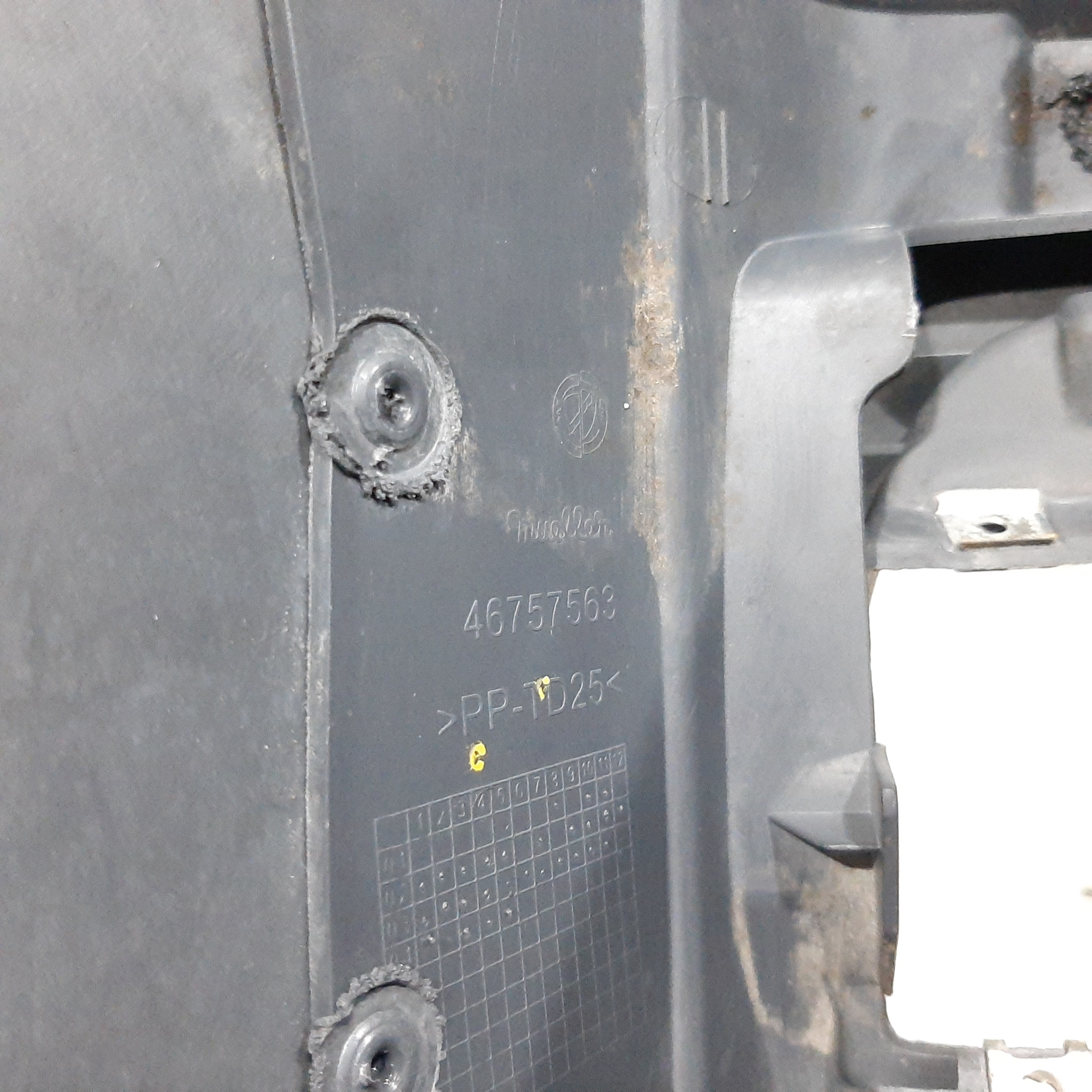 Moldura Cinzeiro Console Fiat Doblo 2002 2003 2004 A 2009 8