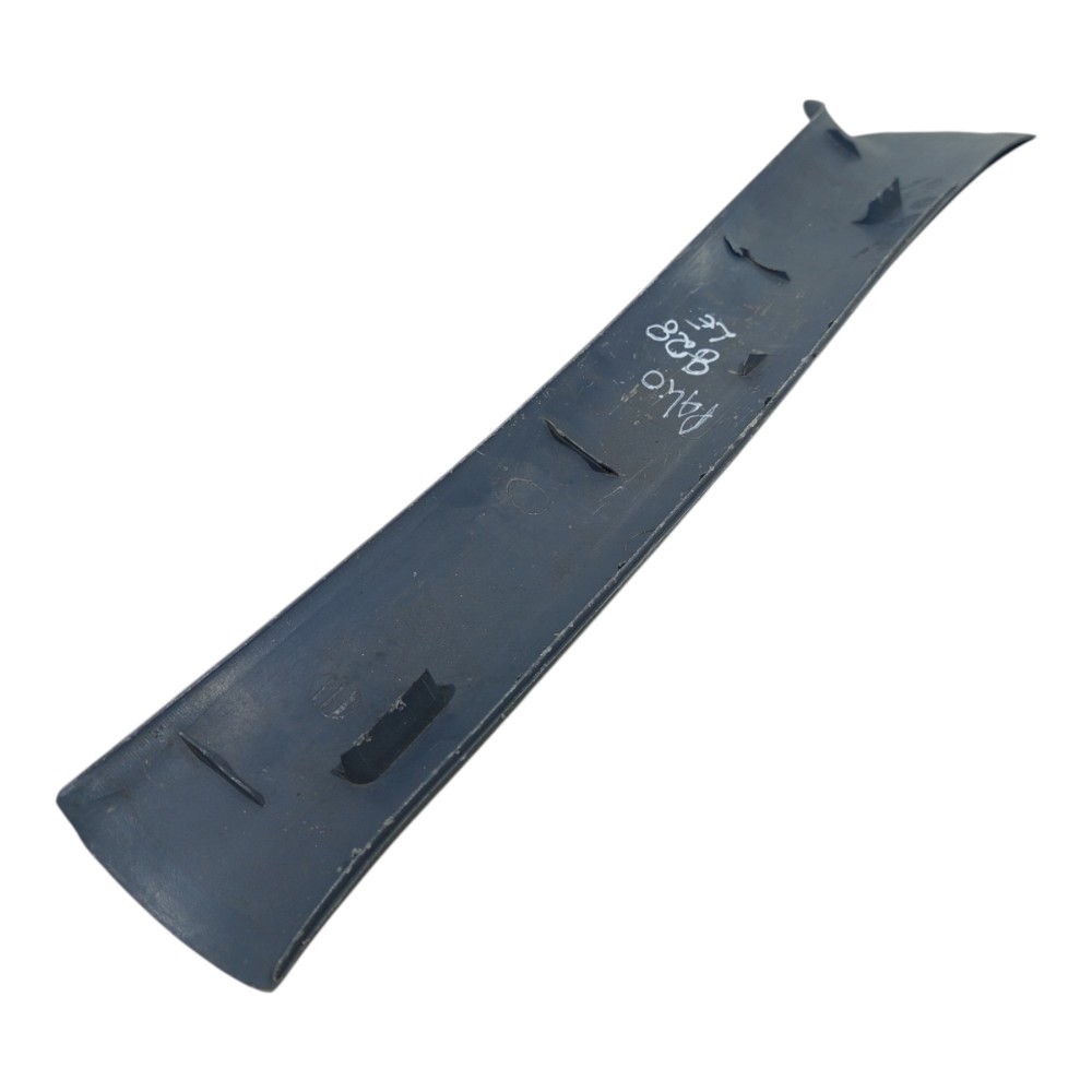 Moldura Coluna Esquerda Parabrisa Fiat Palio 1996 A 2000 4