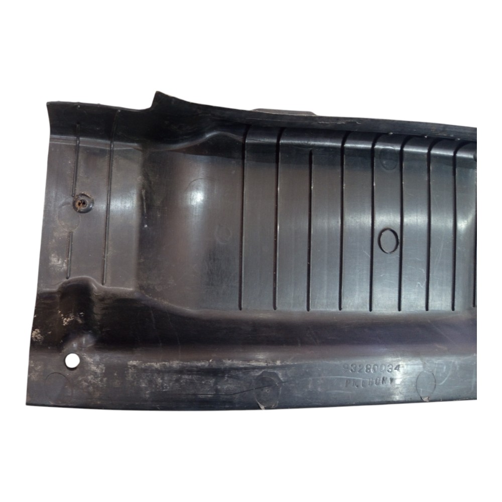 Acabamento Soleira Moldura Porta Malas Gm Corsa 1998 A 2002 Preto 8