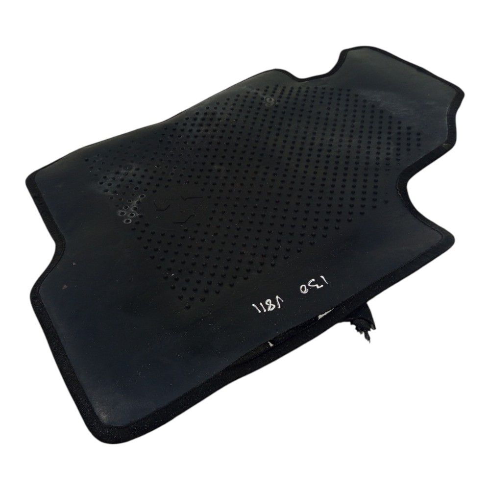 Jogo De 4 Tapetes Carpete Hyundai I30 2011 Usado C/detalhes  Preto 5