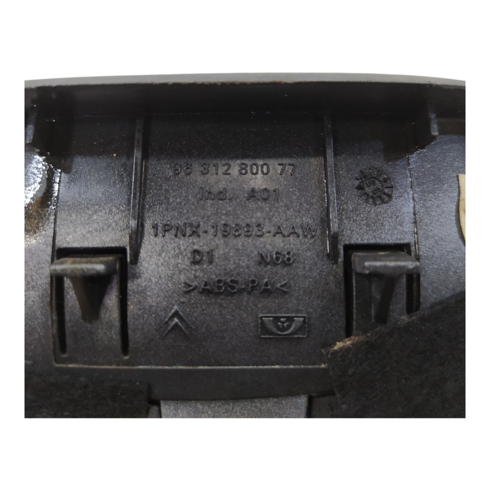 Difusor Ar Dianteiro Direito Citroen Xsara Picasso 2004 A 12 7