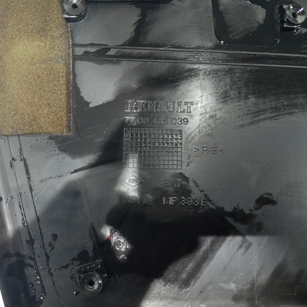 Moldura Tampa Traseira Porta Malas Renault Clio 2000 A 2012 8