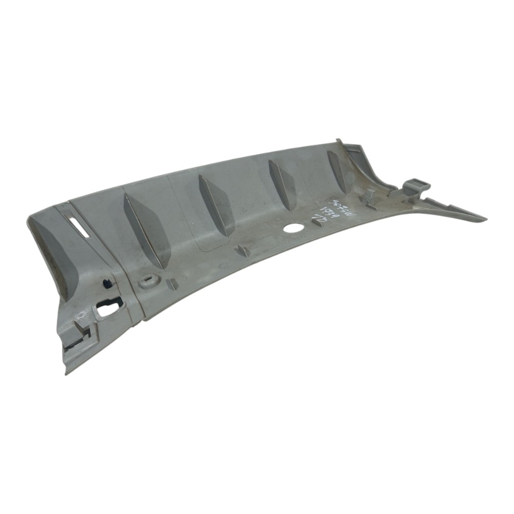 Acabamento Coluna Traseira Direita Peugeot 307 Sw 2002 A 11 7