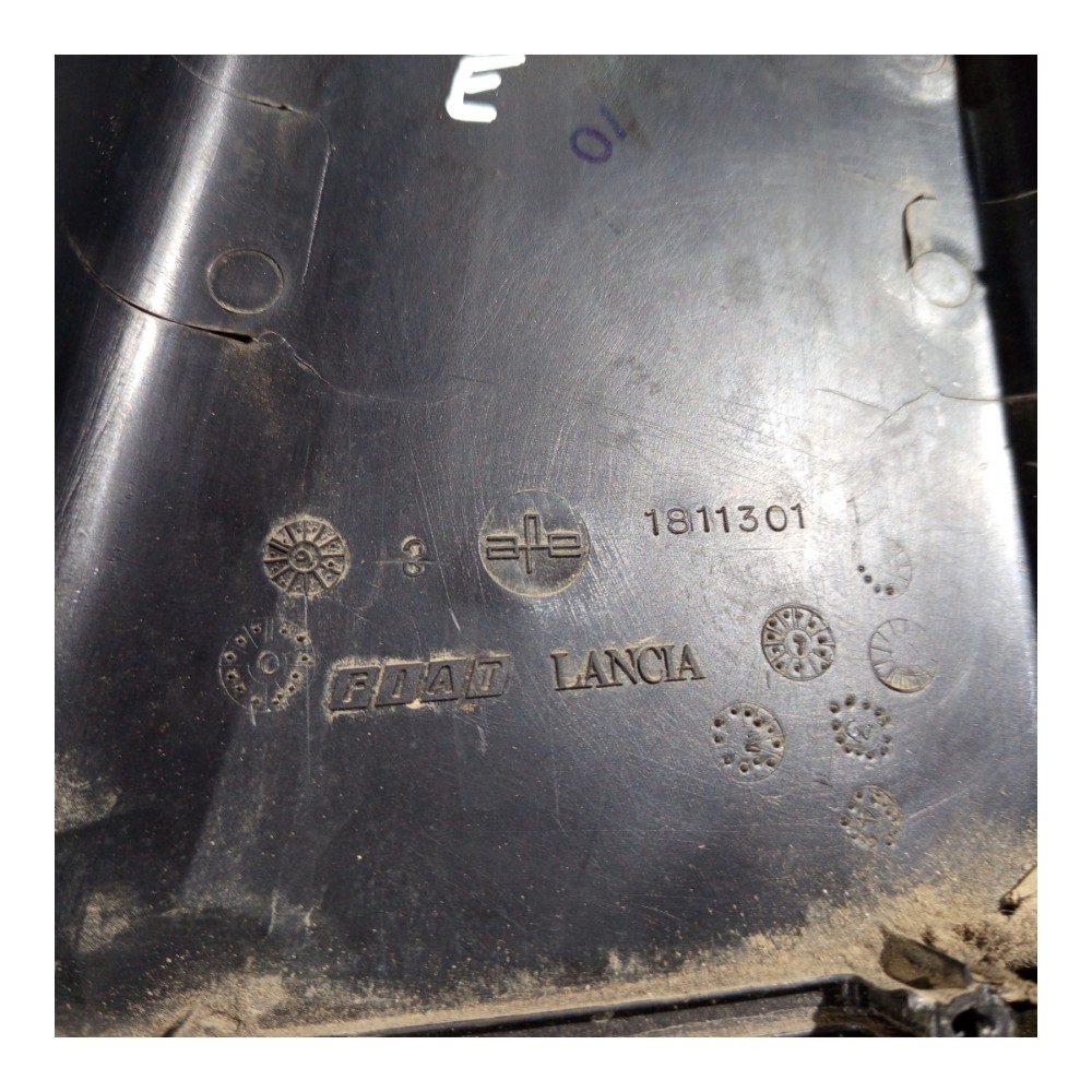 Moldura Central Inferior Esquerda Fiat Tipo 1993 1994 A 1997 Preto 9