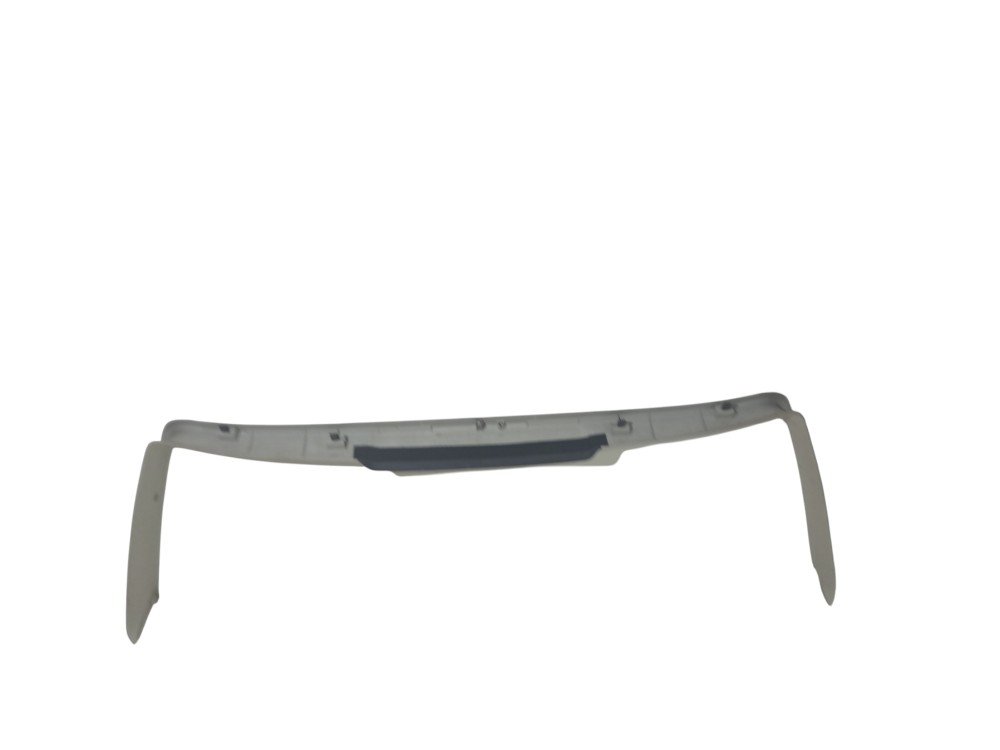 Friso Contorno Acabamento Traseiro Vw Golf 1998 1999 A 2006 3
