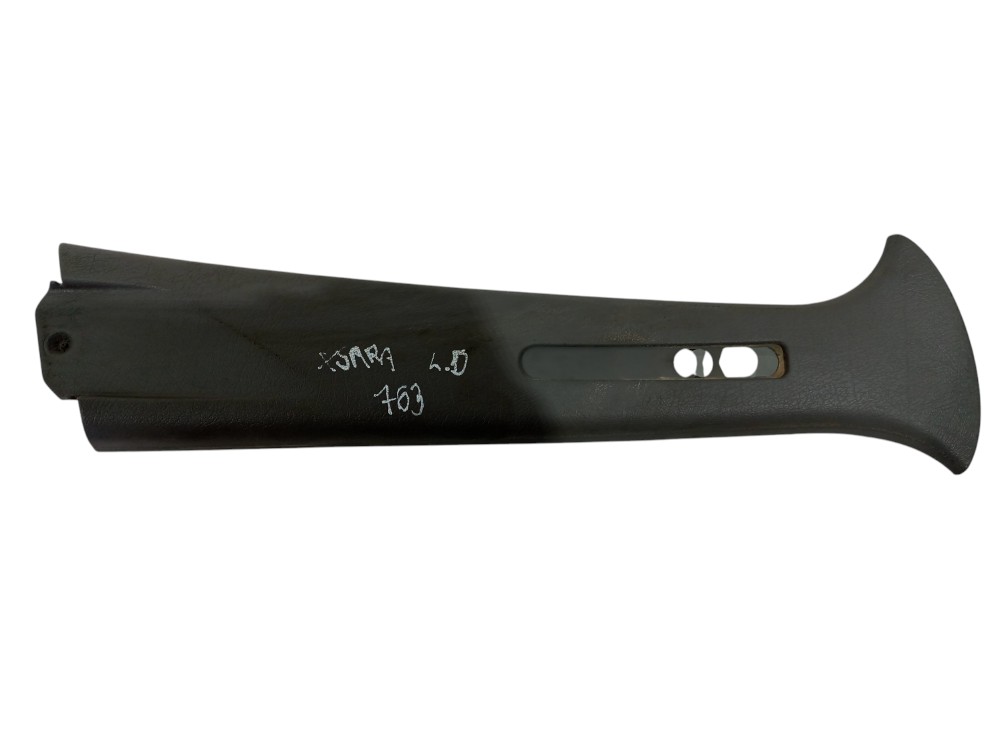 Moldura Coluna Direita Citroen Xsara Picasso 2001 A 2012 3