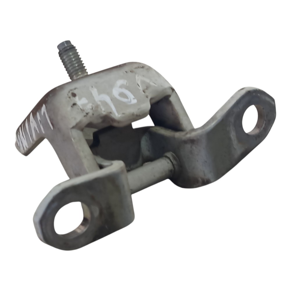 Dobradiça Superior Porta Esquerda Nissan Livina 2009 A 2014 2