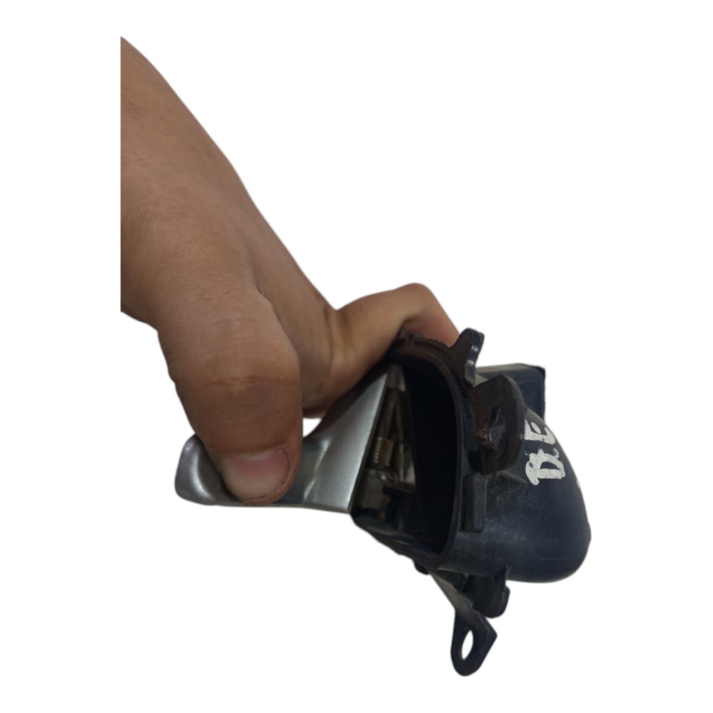 Maçaneta Interna Dianteira Esq Vw Up 2014 2015 A 2021 Avaria Preto Dianteira 8