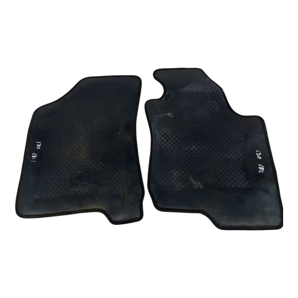 Jogo De 4 Tapetes Carpete Hyundai I30 2011 Usado C/detalhes  Preto 2