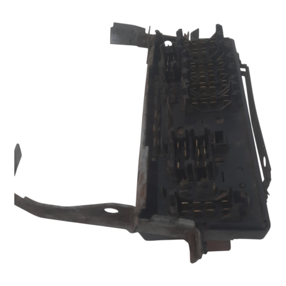 Caixa Fusível Vw Gol Parati 88 90 94 96 99 2000 A 2006 7
