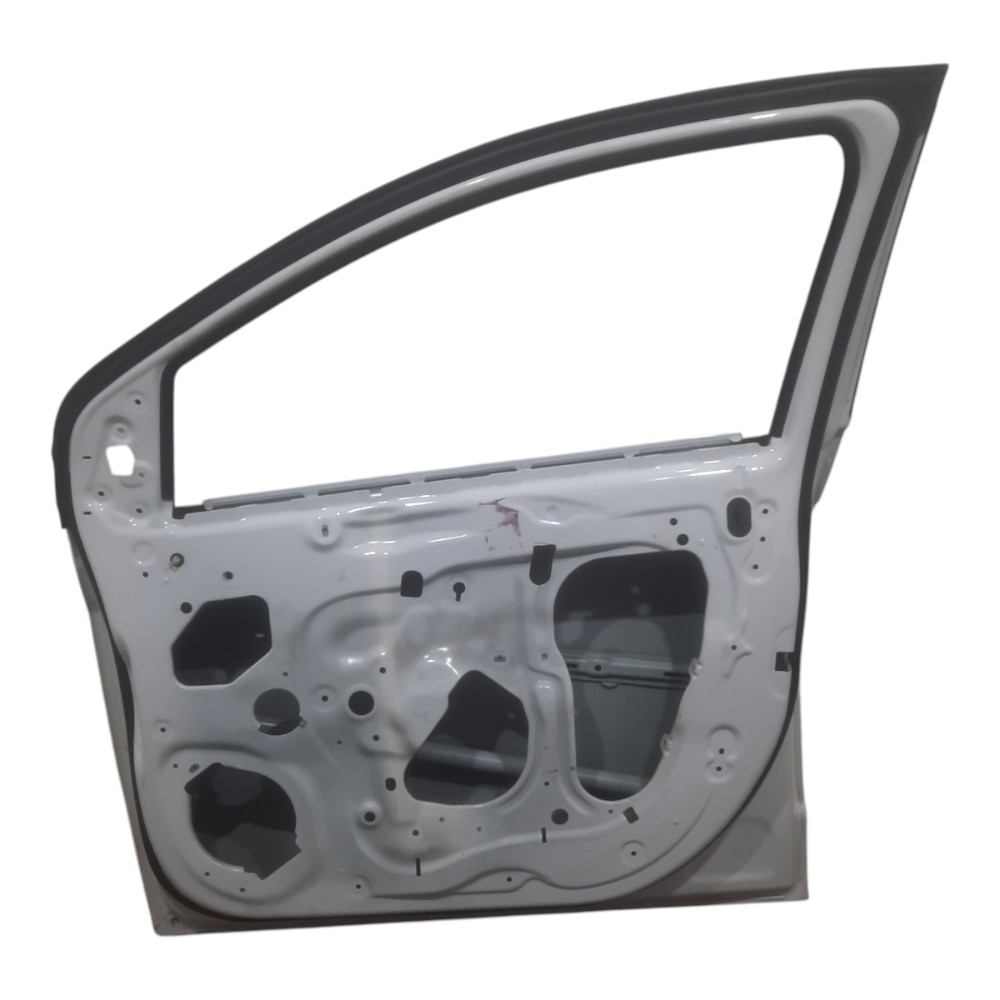 Porta Dianteira Direita Chevrolet Sonic 2013 A 2015 Detalhes Dianteira Direito Branco 2