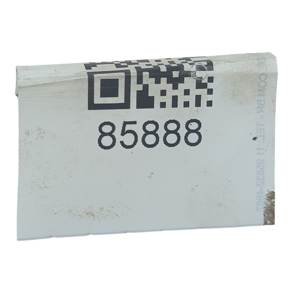 Suporte Esquerdo Tampa Traseira Renault Clio 2000 A 2004 8
