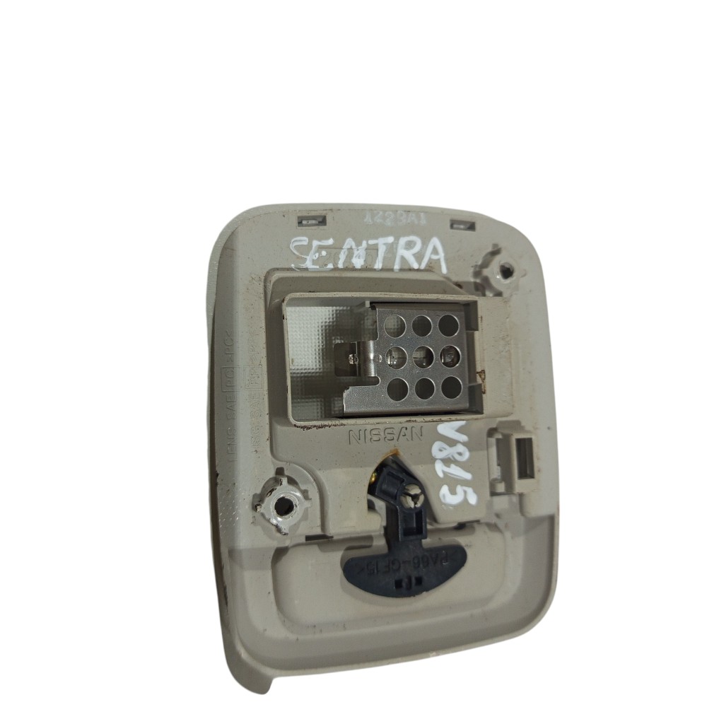 Luz Cortezia Tetoto Nissan Sentra 2007 2008 2009 A 2013 3