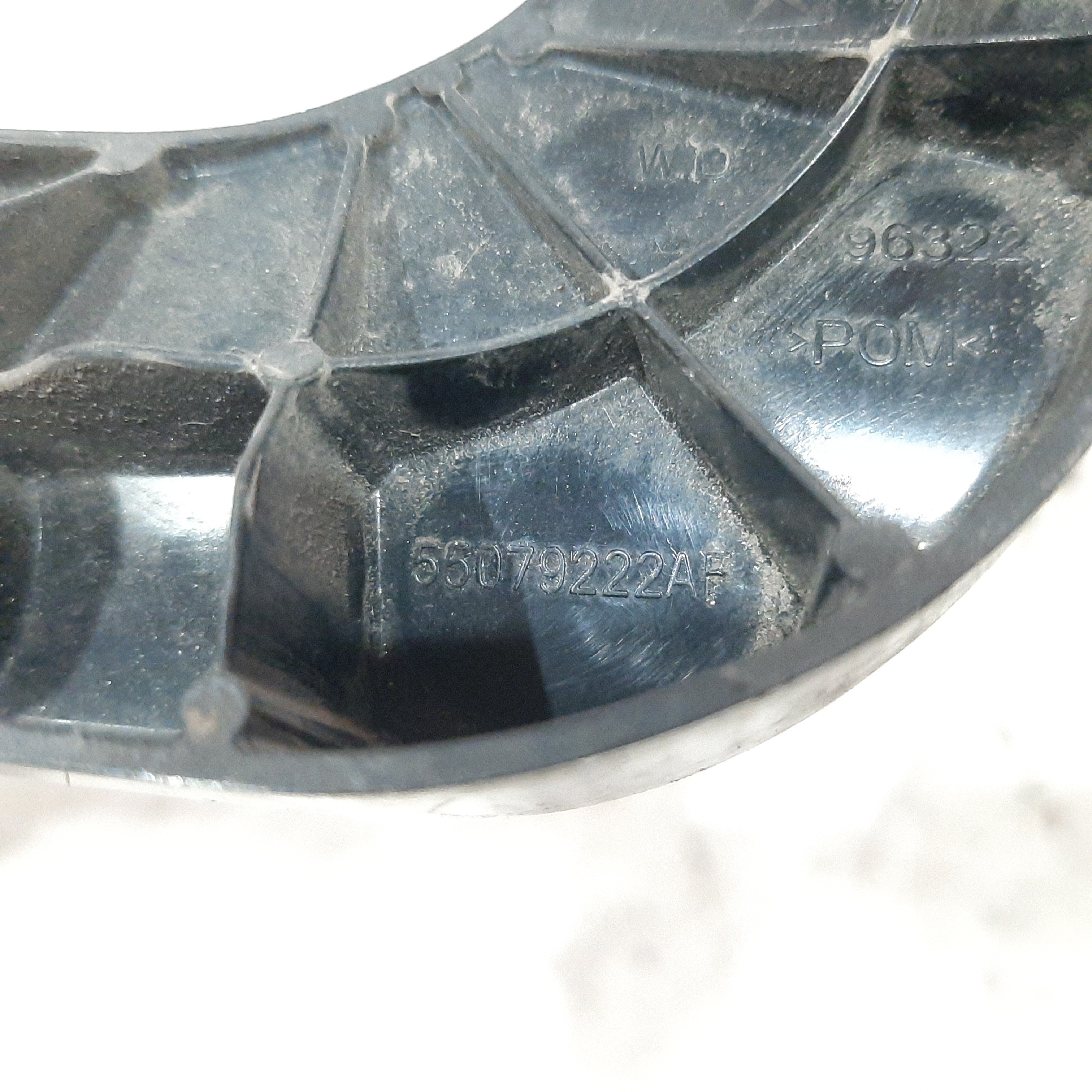 Guia Parachoque Traseiro D Jeep Grand Cherokee 2011 A 2015 7