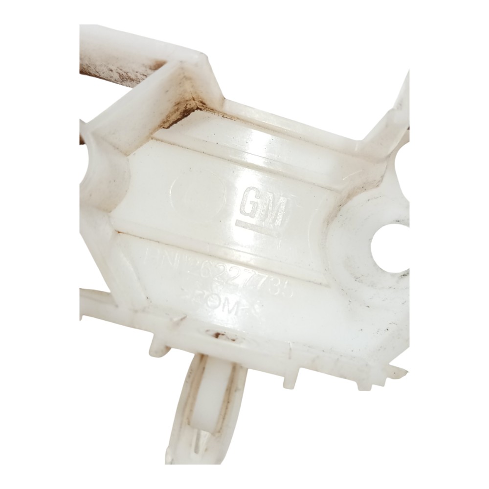 Suporte Guia Para-choque Esquerdo Gm Tracker 2020 A 2022 8