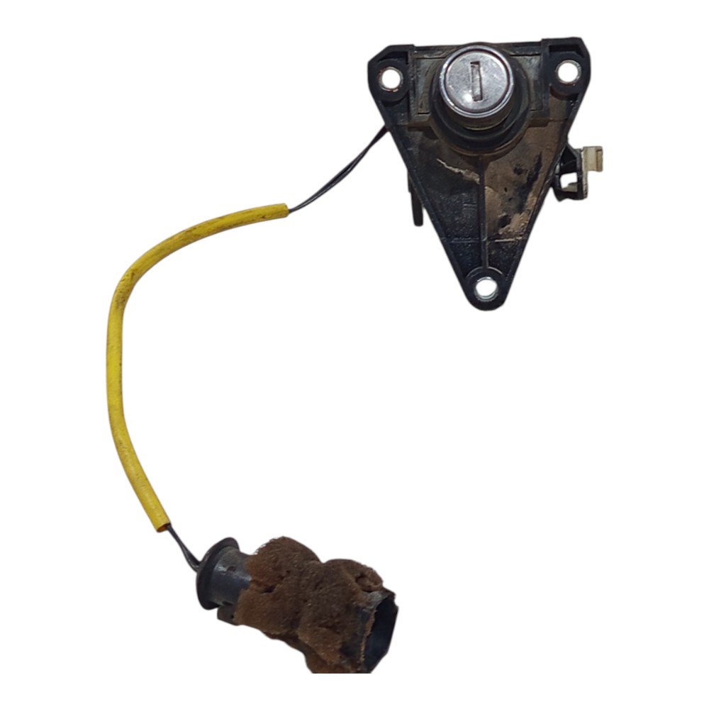 Cilindro botão porta malas elétrico GM Corsa 4