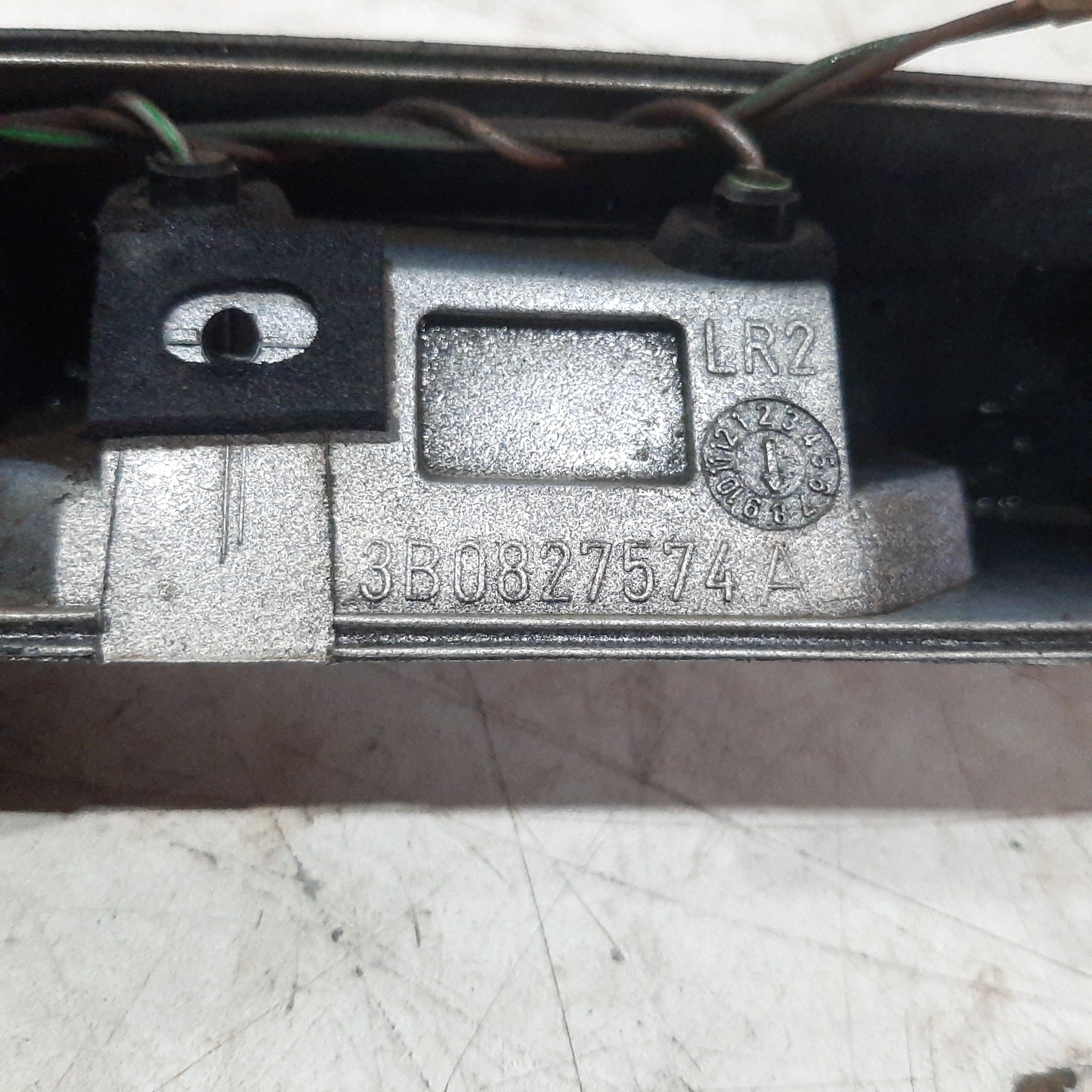 Friso Tampa Traseira Volkswagen Passat 1998 1999 2000 A 2005 7