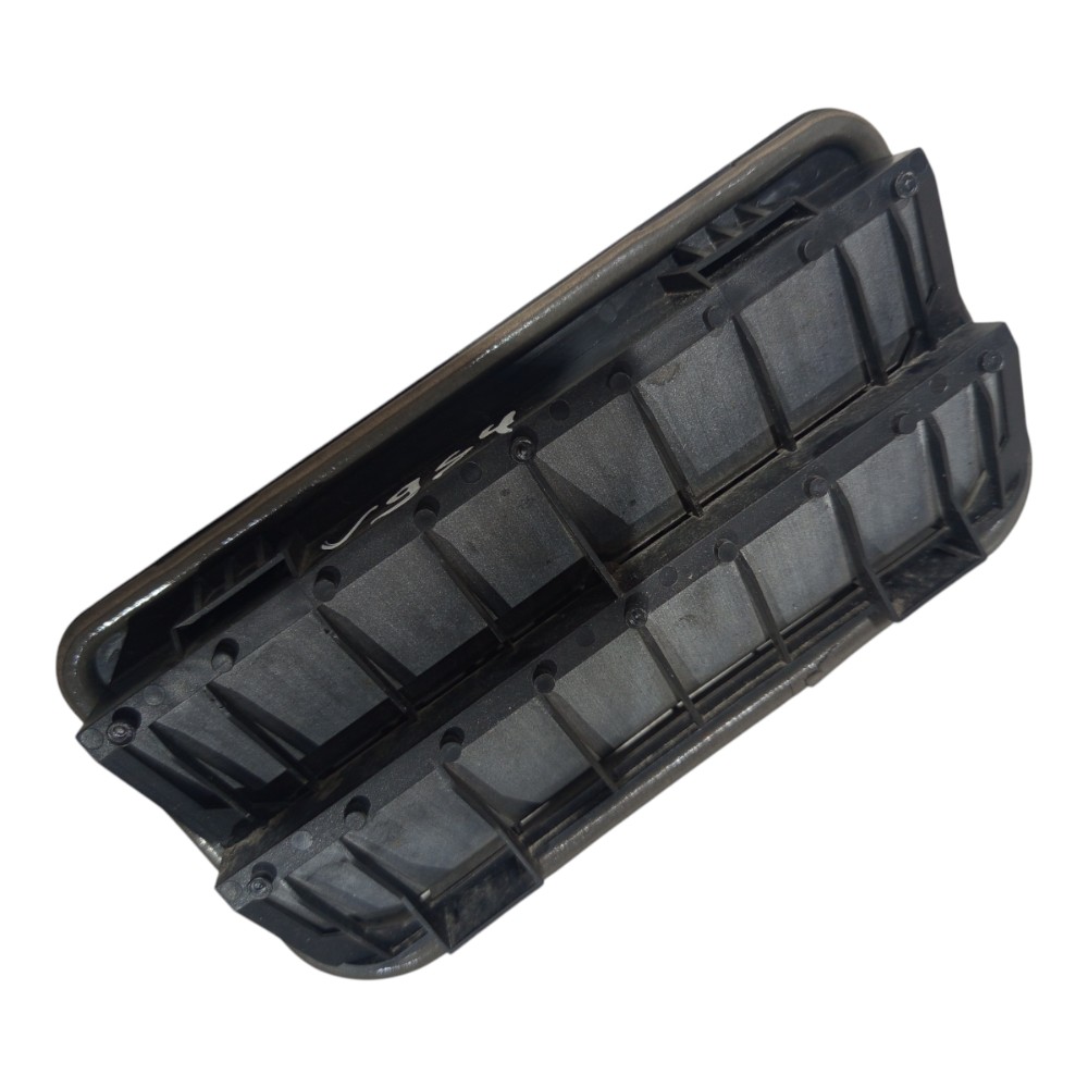 Grade Difusor Saída Ar Traseira Volkswagen Jetta 2005 A 2010 4