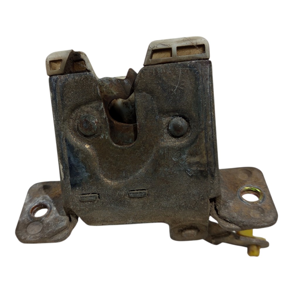 Tranca Trava Porta Malas Gm Chevrolet Corsa 1996 1997 A 2002 8