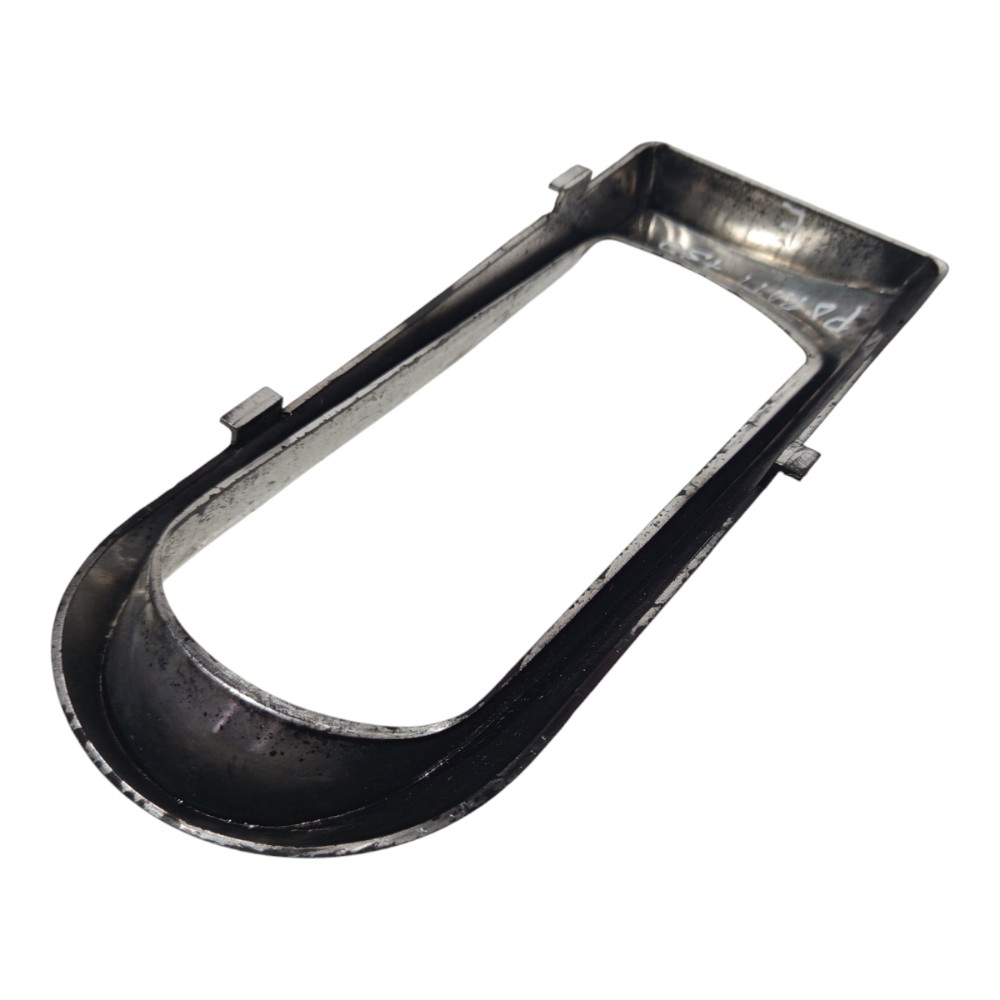 Moldura Interno Farol Esquerdo Vw Parati G2 1995 A 2005 5
