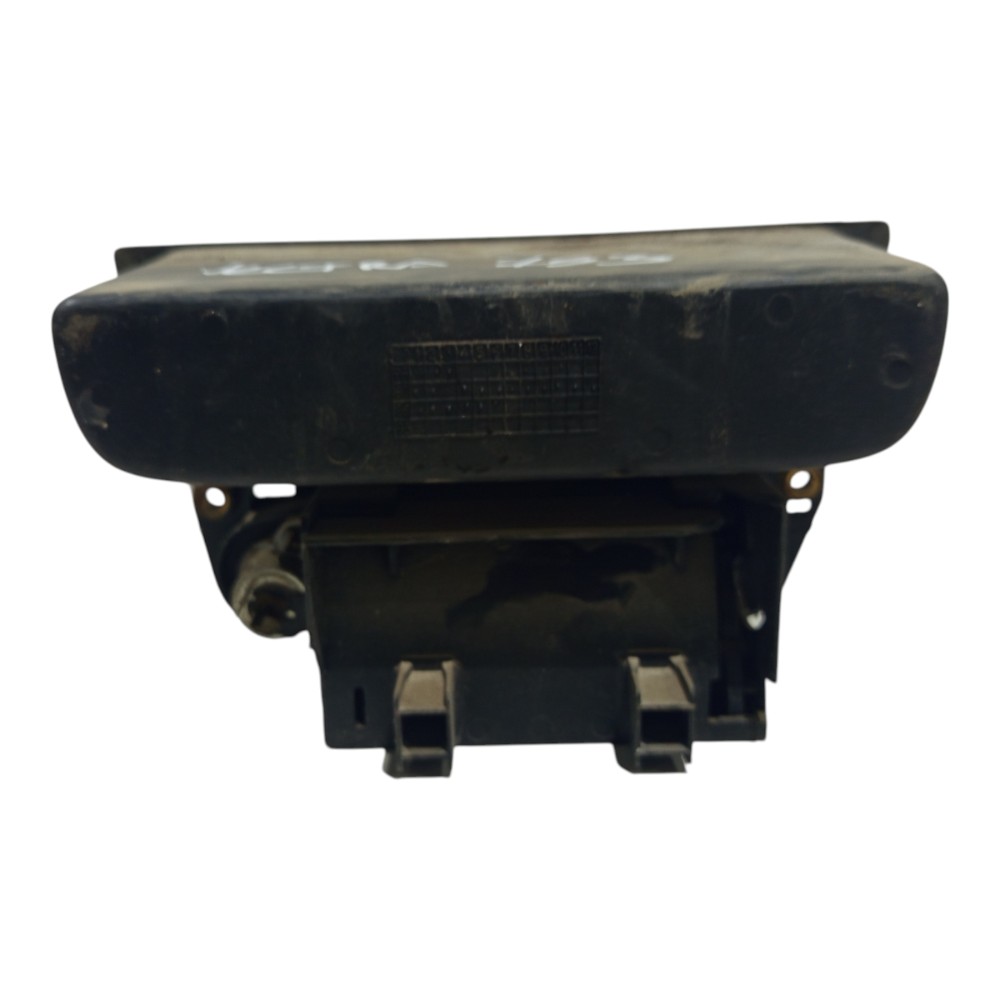 Cinzeiro Moldura Central Acendedor Painel Vectra 1997 A 2005 2