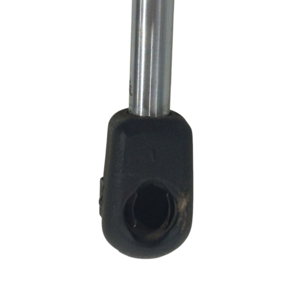 Par Amortecedor Hidráulico Tampa Traseira Gm Corsa 1996 A 04 2