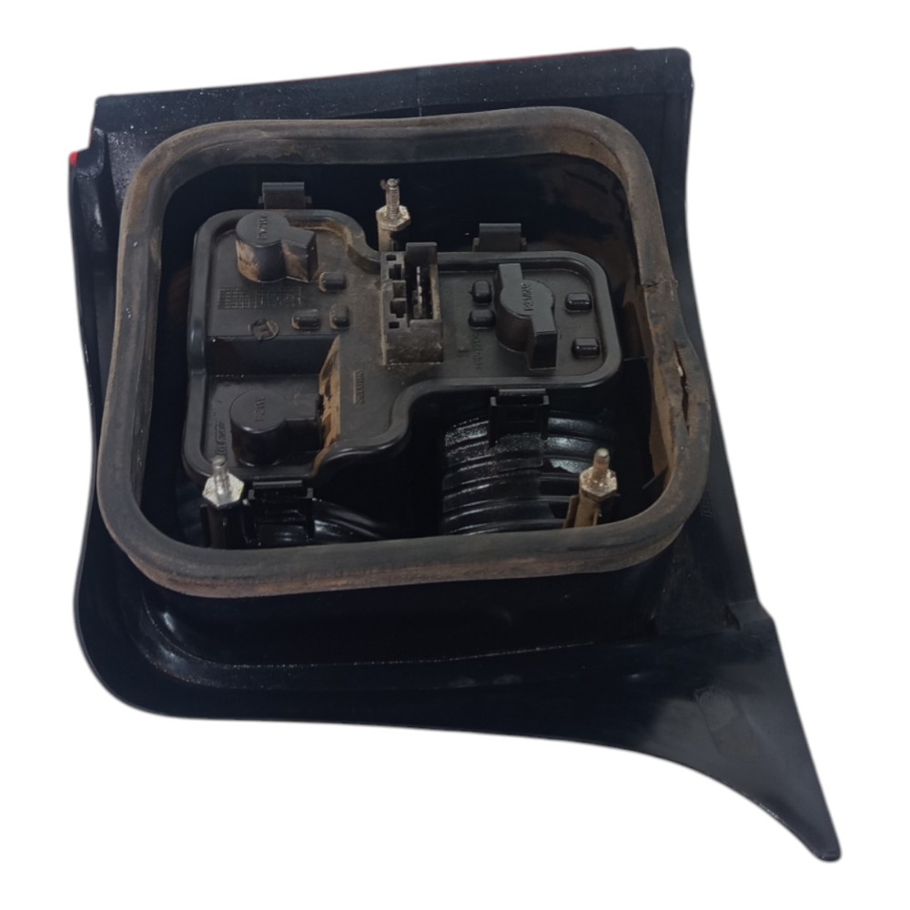 Lanterna Traseira Esquerda Fiat Uno 1994 A 2010 5