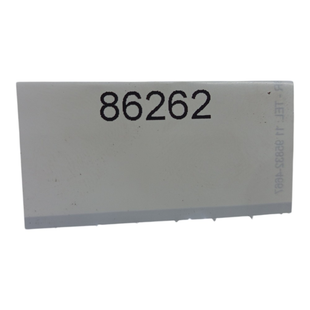 Moldura Console Central Esquerdo Gm Vectra 1997 98 99 A 2005 8