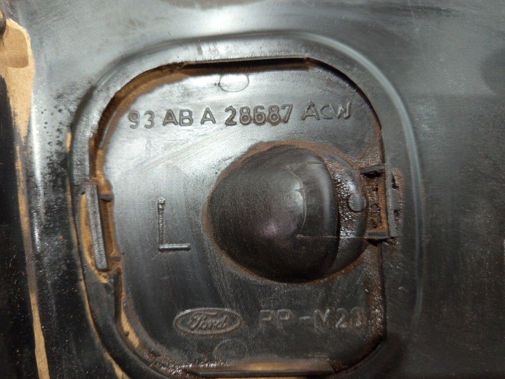 Acabamento Interno Tampa Traseira Ford Escort 1998 A 2001 4
