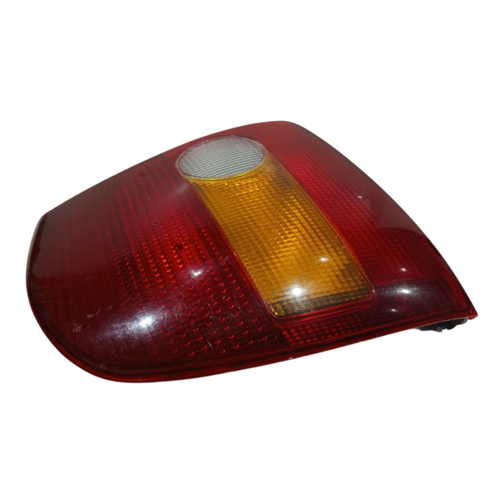 Lanterna Direita Fiat Palio 1996 1997 1998 1999 2000 A 2002 Direito/passageiro 2