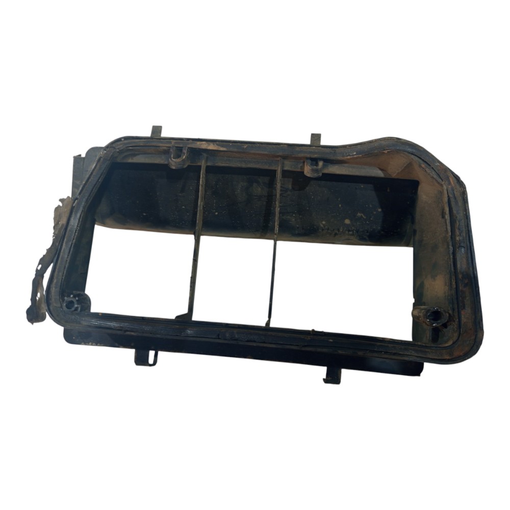 Moldura Filtro Ar Caixa Ventilação Gm Corsa 1.4 1994 A 2002 6