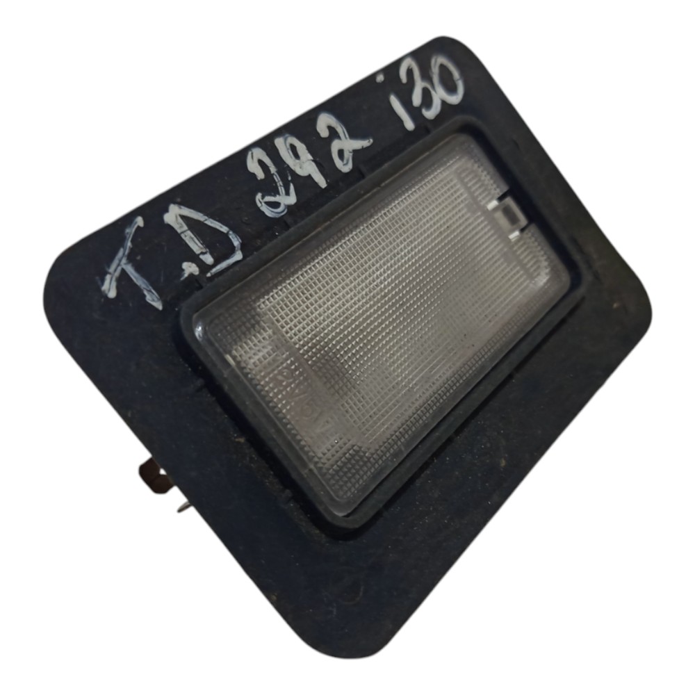 Luz Cortesia Traseira Direita Hyundai I30 2007 2008 A 2012 3