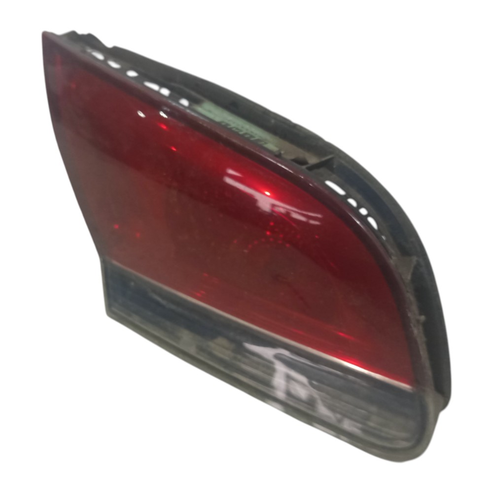 Lantera Traseira Esquerda Porta Malas Fiat Siena 2009 A 2016 Esquerdo/motorista 2