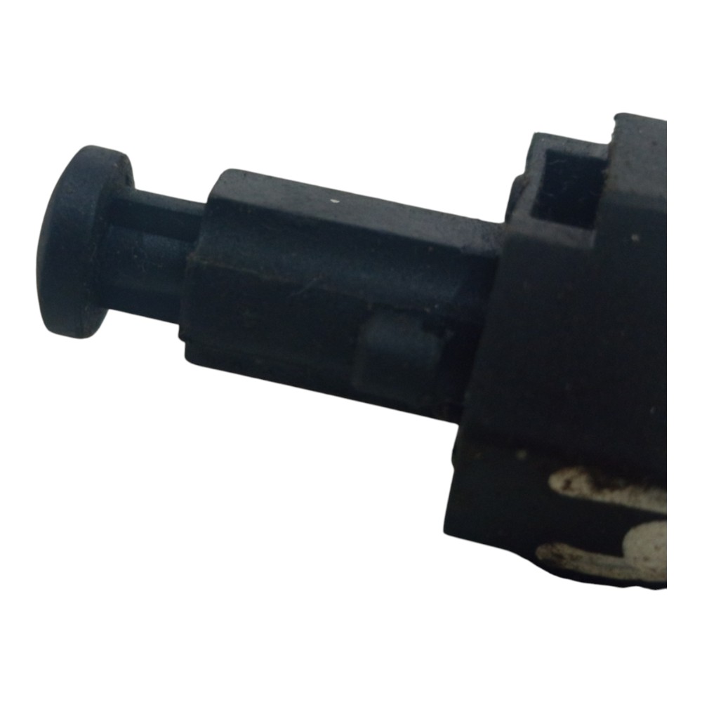 Sensor Interruptor Luz Pedal Gm Celta 2000 2001 2002 A 2005 5