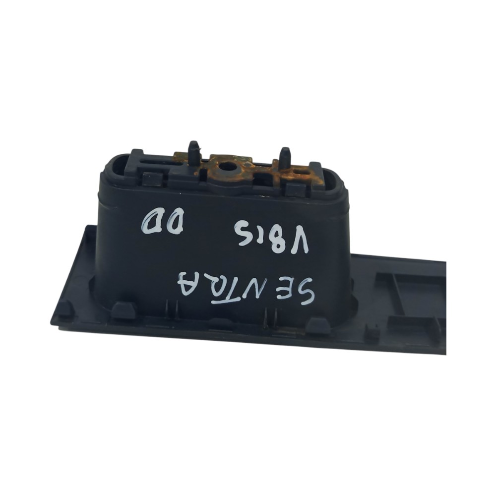 Moldura Botão Vidro Diant Direito Nissan Sentra 2008 A 2013 7
