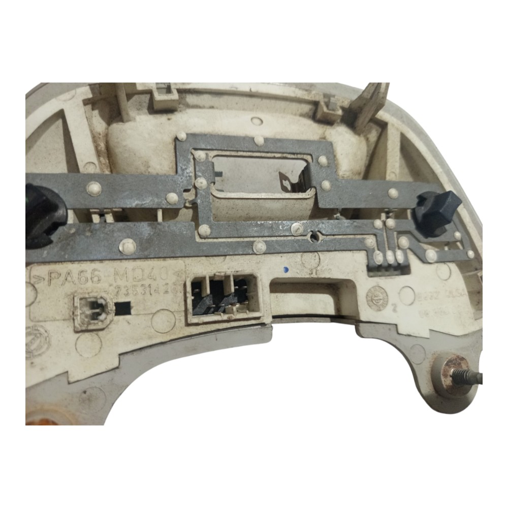 Luz Teto Cortesia Dianteira Fiat Stilo 2003 2004 2005 A 2011 3