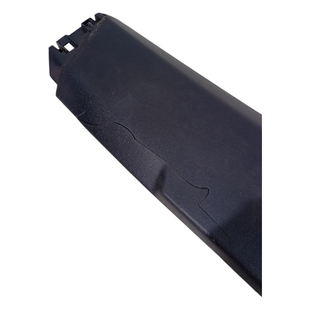 Moldura Coluna Direita Peugeot 308 2011 A 2019 Avaria 2