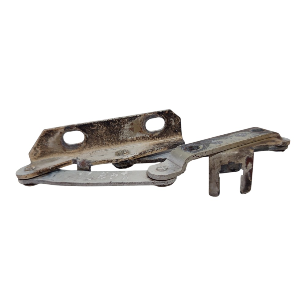 Dobradiça Capô Direito Volkswagen Santana 1999 2000 A 2006 3
