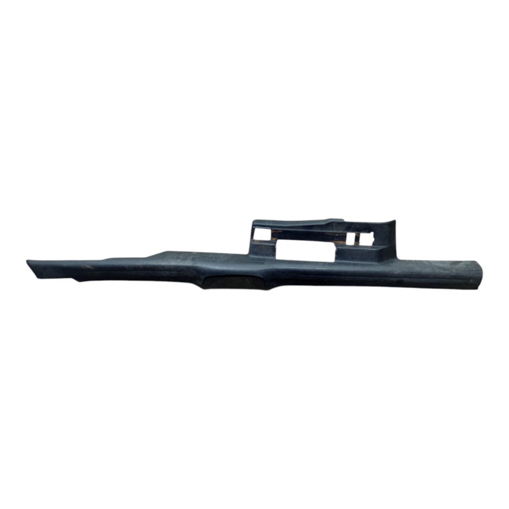 Soleira Lateral Porta Direita Gm Vectra 1996 A 2005 Detalhe Preto 1