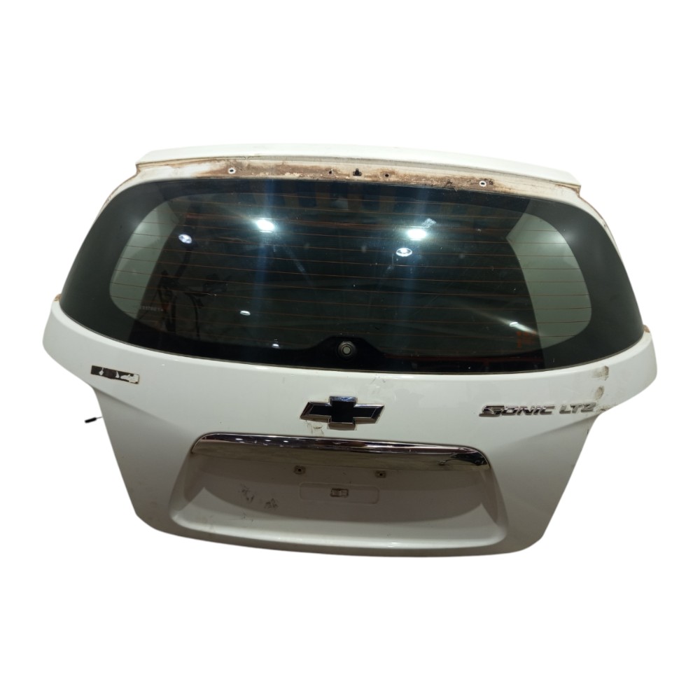 Tampa Traseira Gm Sonic Ltz Hatch 2012 A 2014 Branco 1